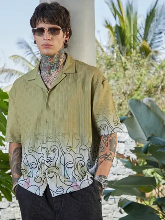 Pistachio Green Men's Oversized U-Neck Shirt
